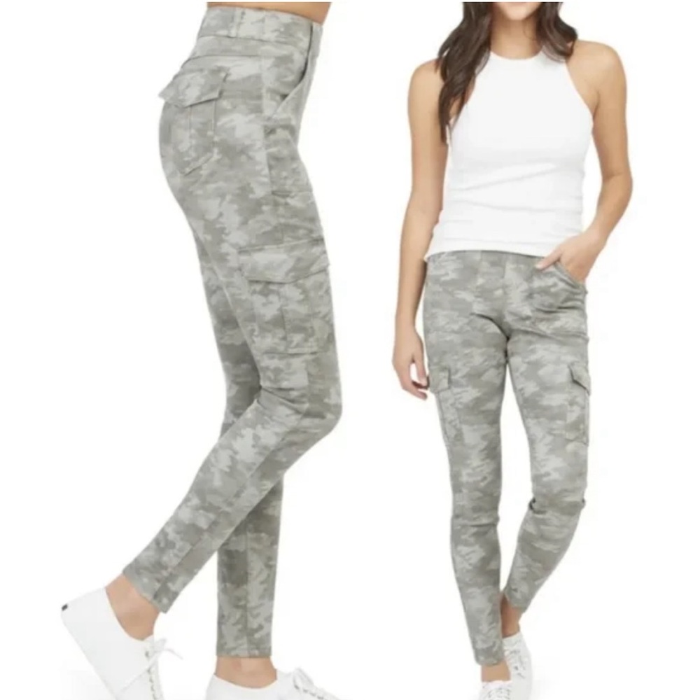SPANX Stretch Twill Cargo Pants